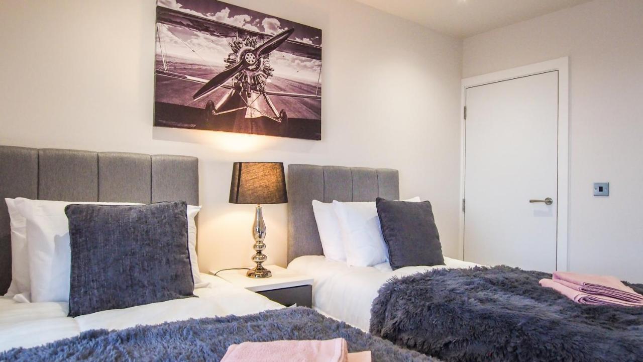 Luxury Apartment SOLIHULL, JLR, NEC & BHX Sheldon  Extérieur photo